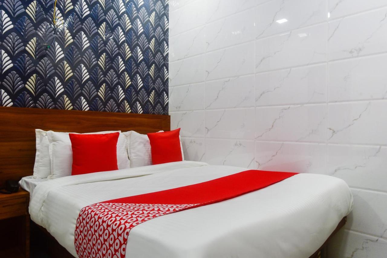 Oyo 63295 T Junction Residency Hotel Bombay Exterior foto